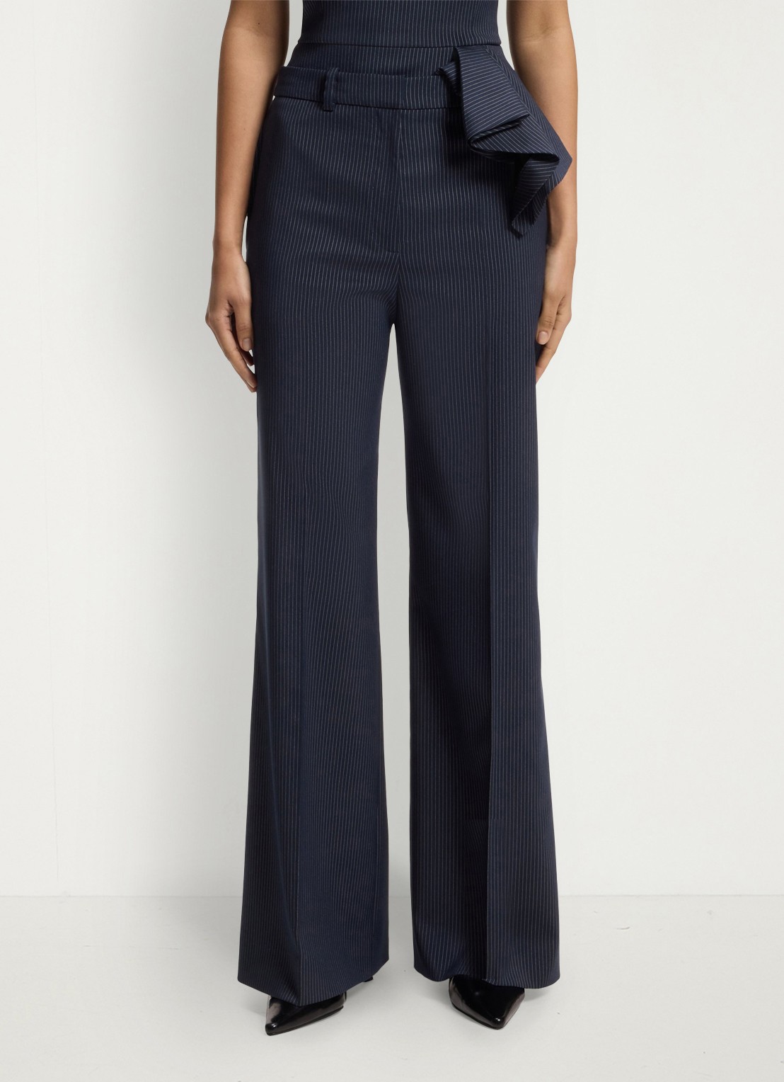 HUGO High waist wide fit pantalon met krijtstreep - detail 4 donkerblauw