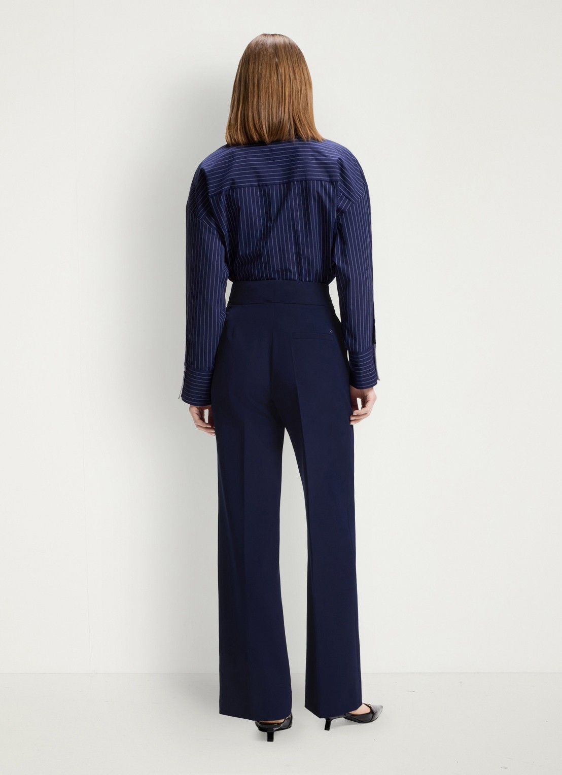 HUGO High waist wide fit pantalon met steekzakken - achterkant donkerblauw