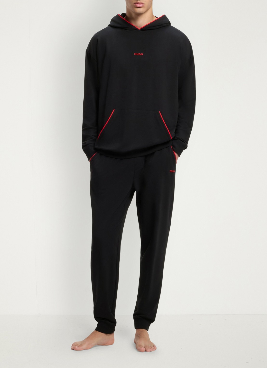 HUGO Hoodie met logo - voorkant 5 zwart