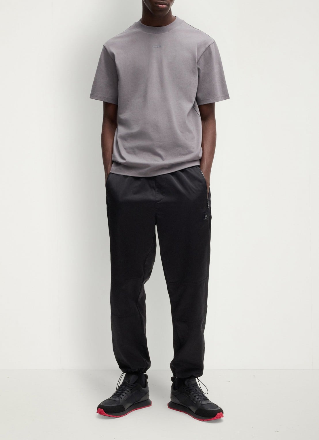 HUGO Icelin Runn sneaker met suède details - voorkant 2 zwart