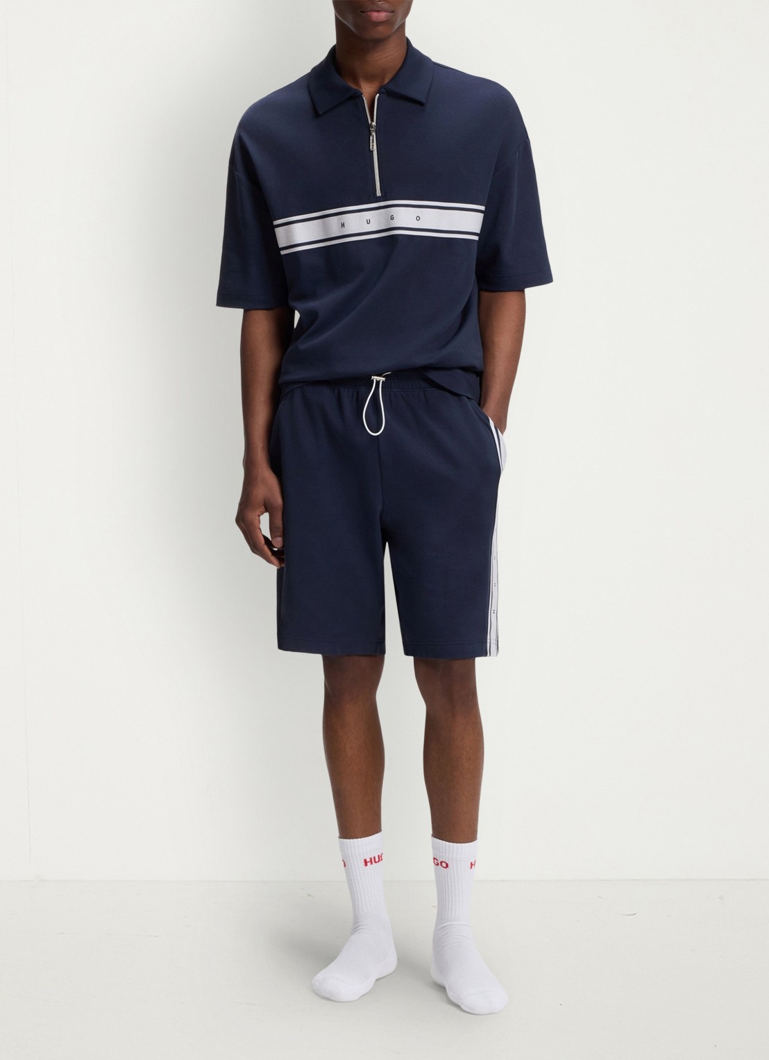 HUGO Korte broek met gestreept detail - voorkant 2 donkerblauw