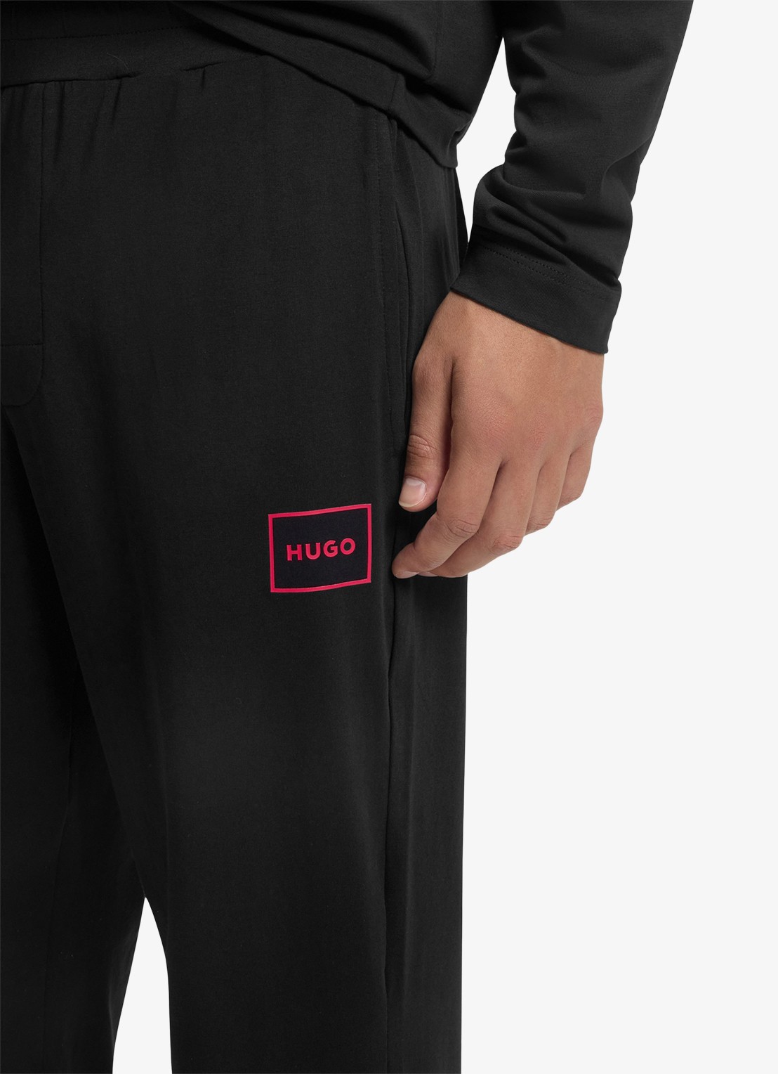 HUGO Laze tapered fit loungebroek met logo - detail 4 zwart