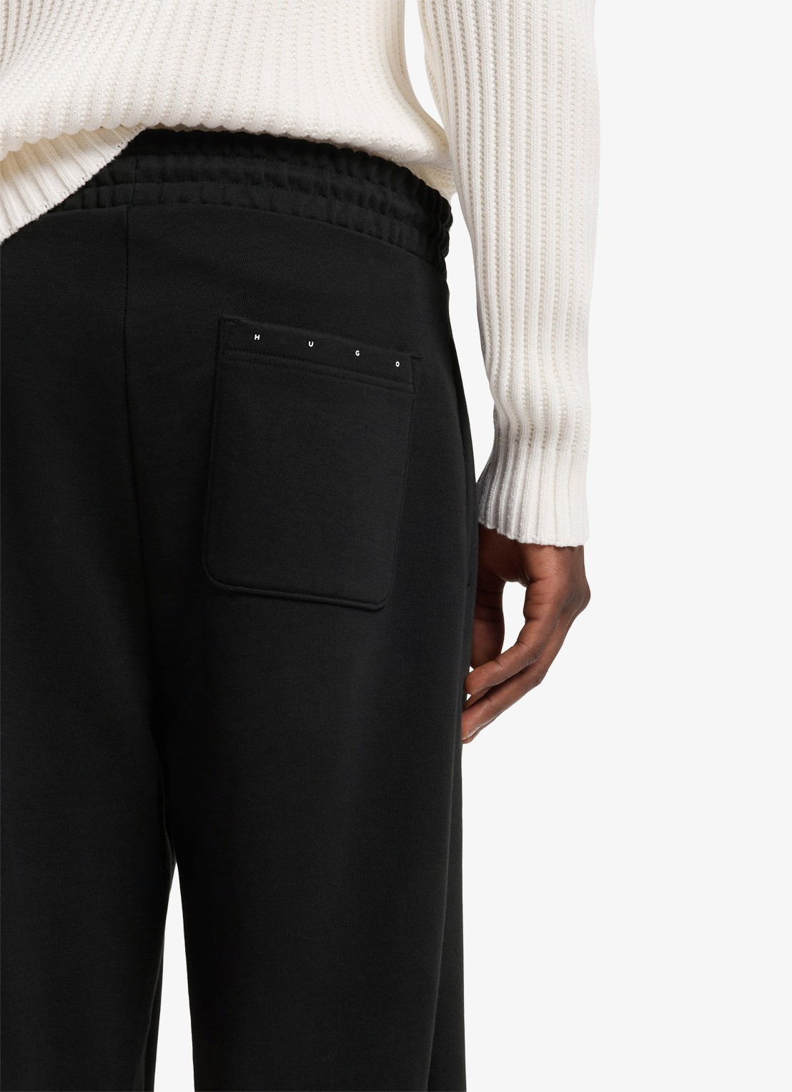 HUGO Loose fit broek met opgestikte zakken en studs - detail 2 zwart