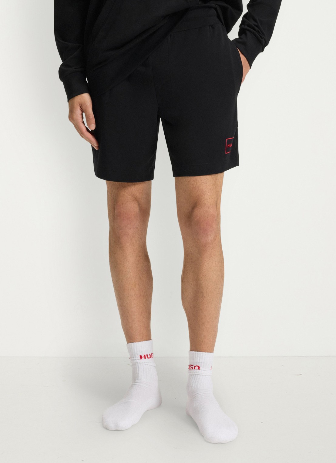 HUGO Lounge straight fit korte loungebroek met steekzakken - detail black-001 / zwart
