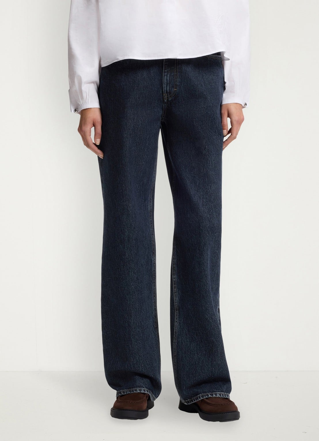 HUGO Mid waist straight fit jeans met donkere wassing - detail navy-415 / blauw