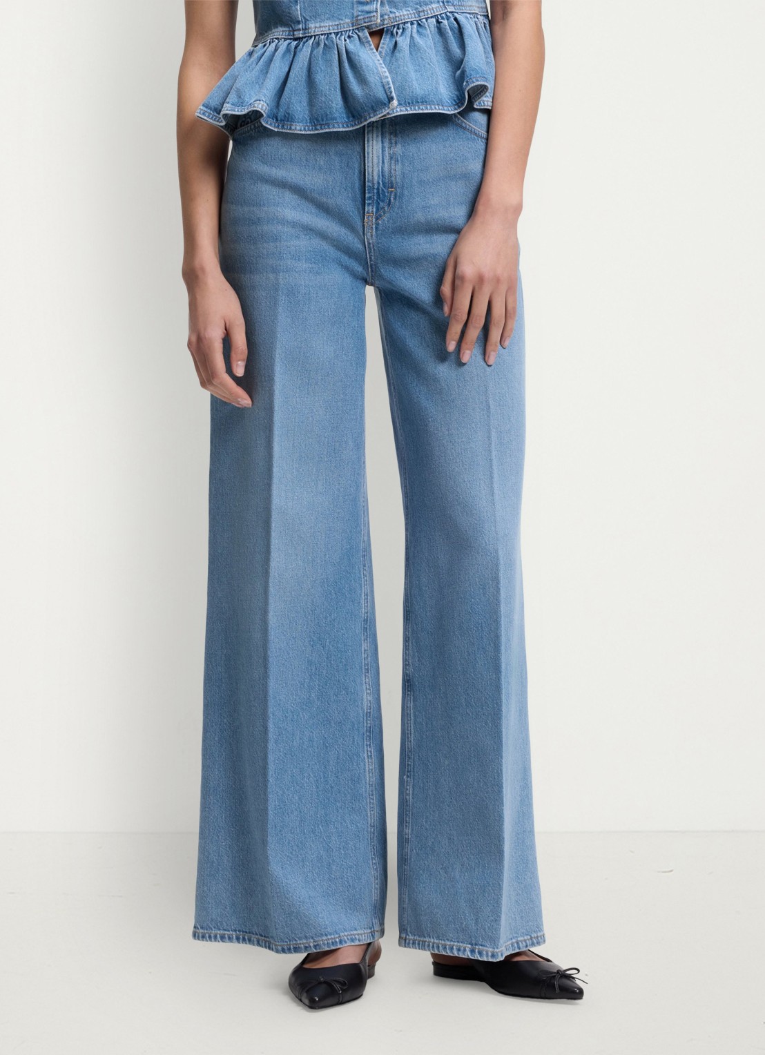 HUGO Mid waist wide fit jeans van katoen - detail denim