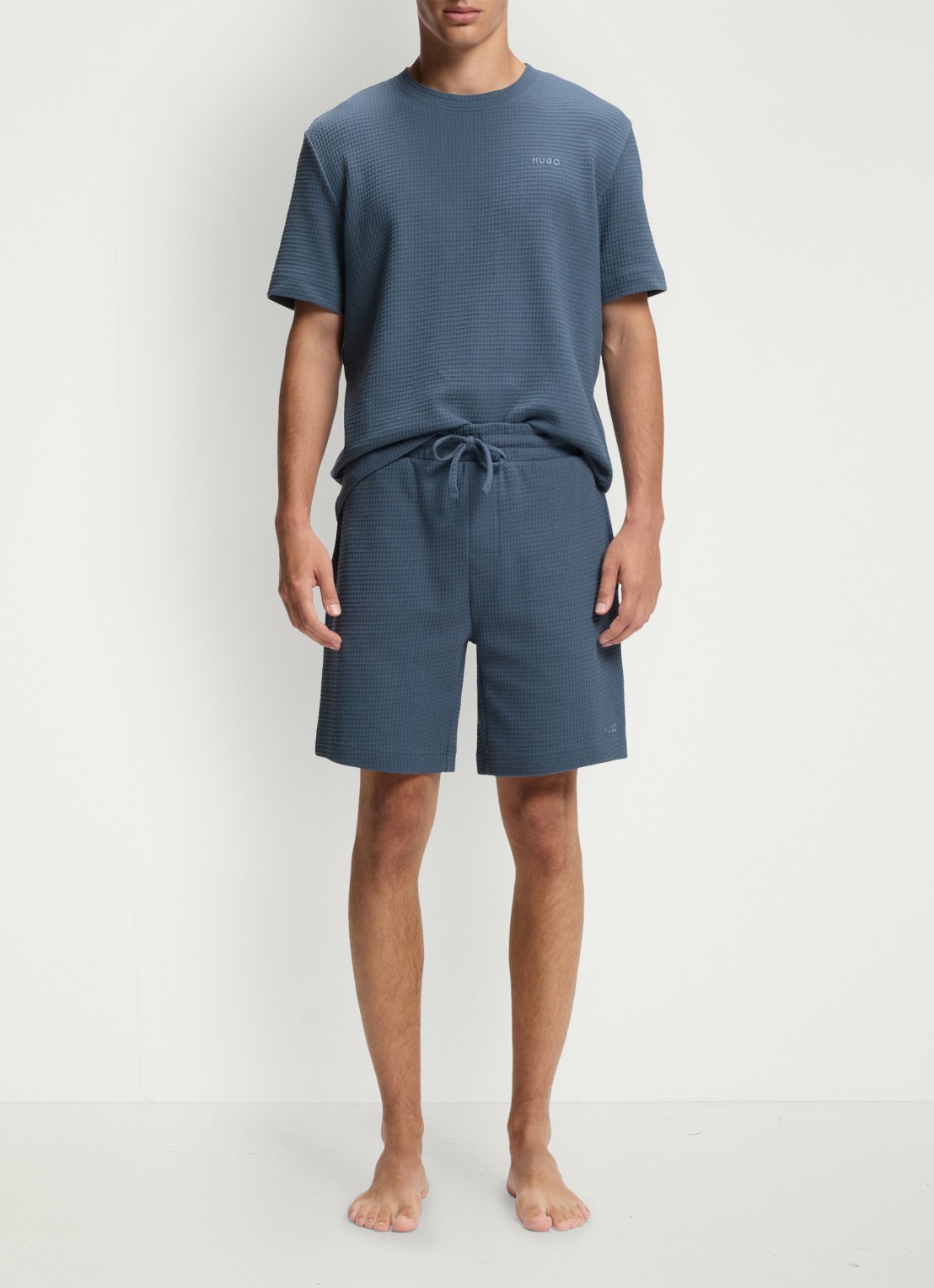 HUGO Pyjamashirt met wafelstructuur en logostiksel - voorkant 2 open blue-496 / blauw