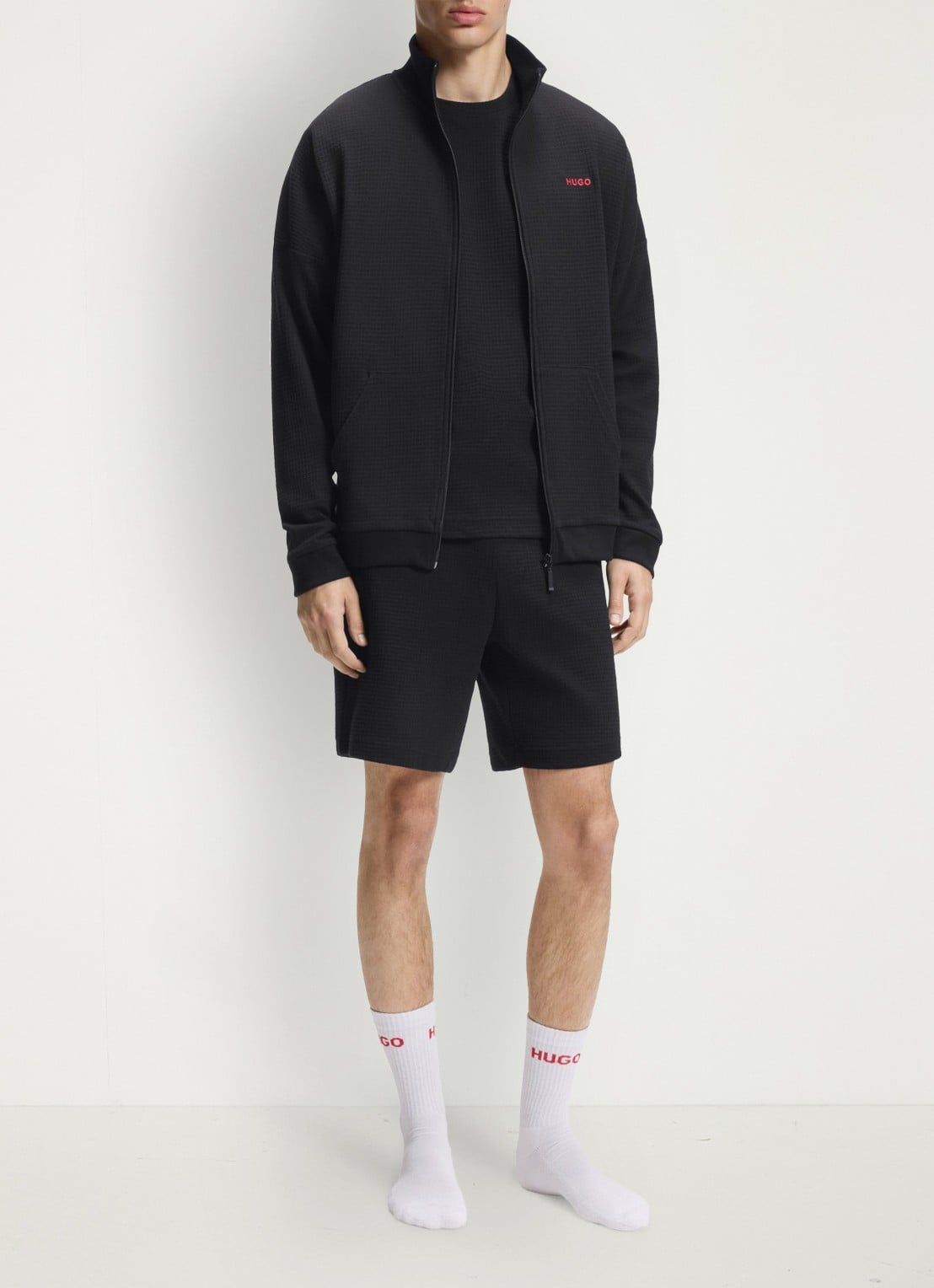 HUGO Pyjamashirt met wafelstructuur en logostiksel - voorkant 4 black-001 / zwart