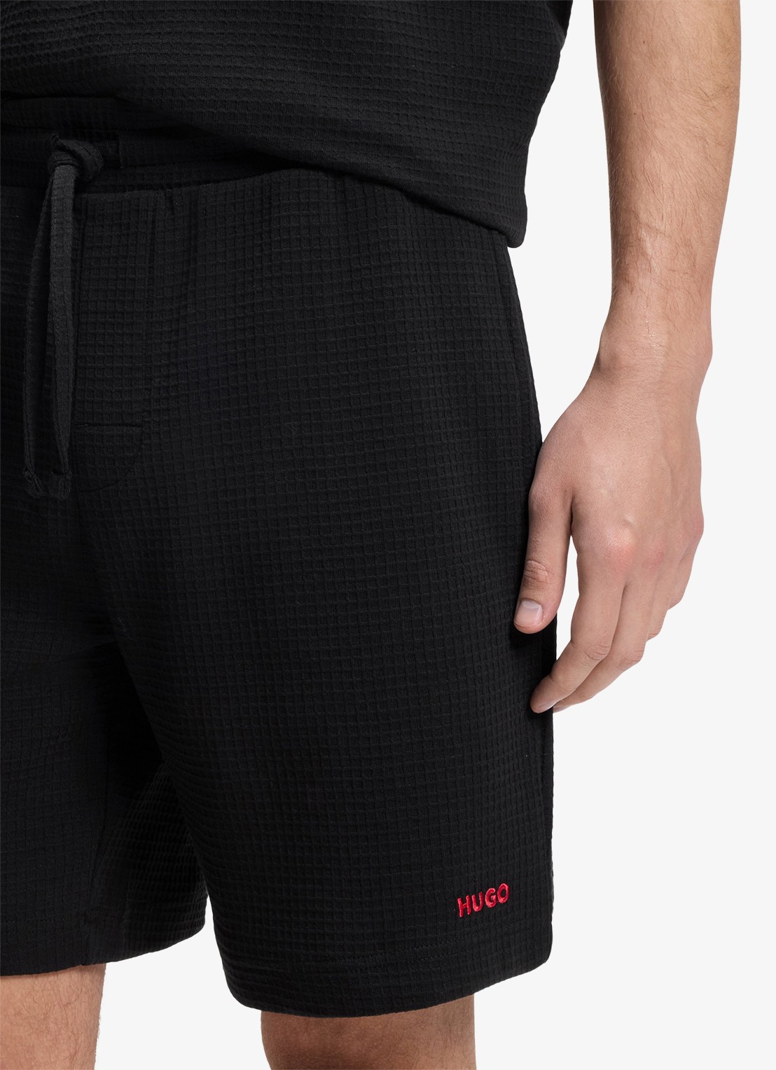 HUGO Pyjamashort met wafelstructuur en logostiksel - detail 7 black-001 / zwart