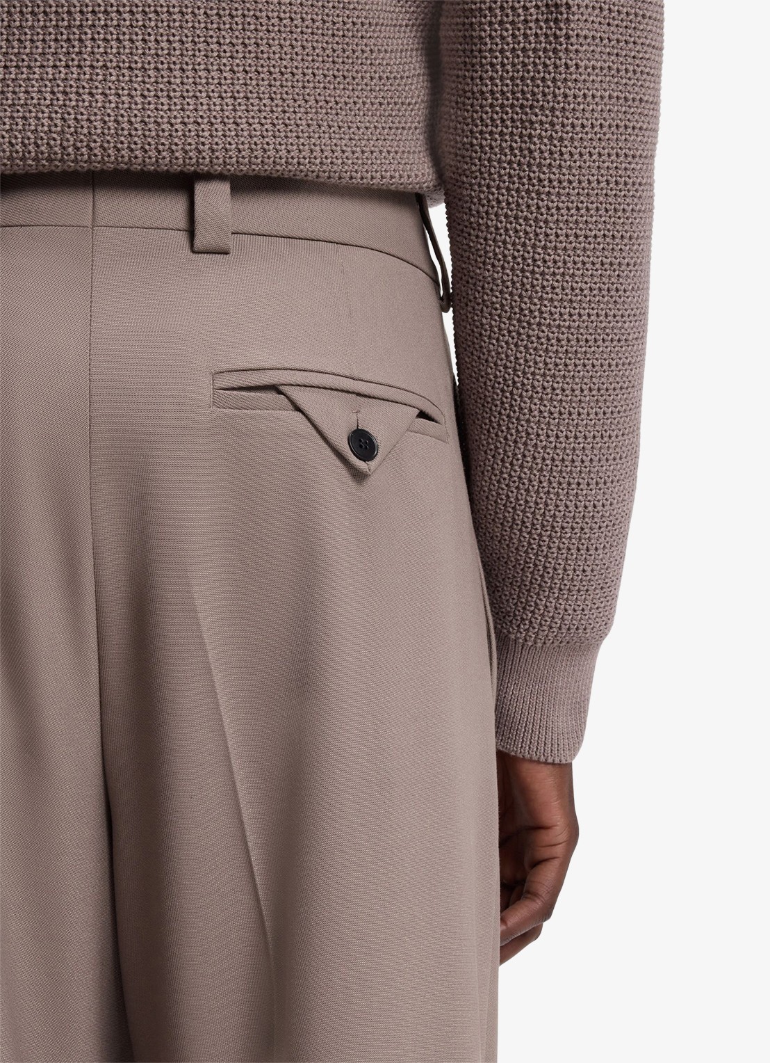 HUGO Regular fit pantalon met steekzakken - detail 5 lichtbruin