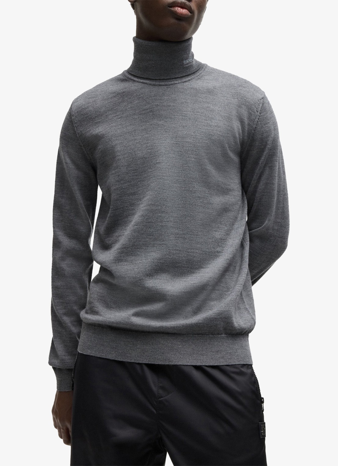 HUGO Regular-fit trui van scheerwol met col - detail 3 middengrijs