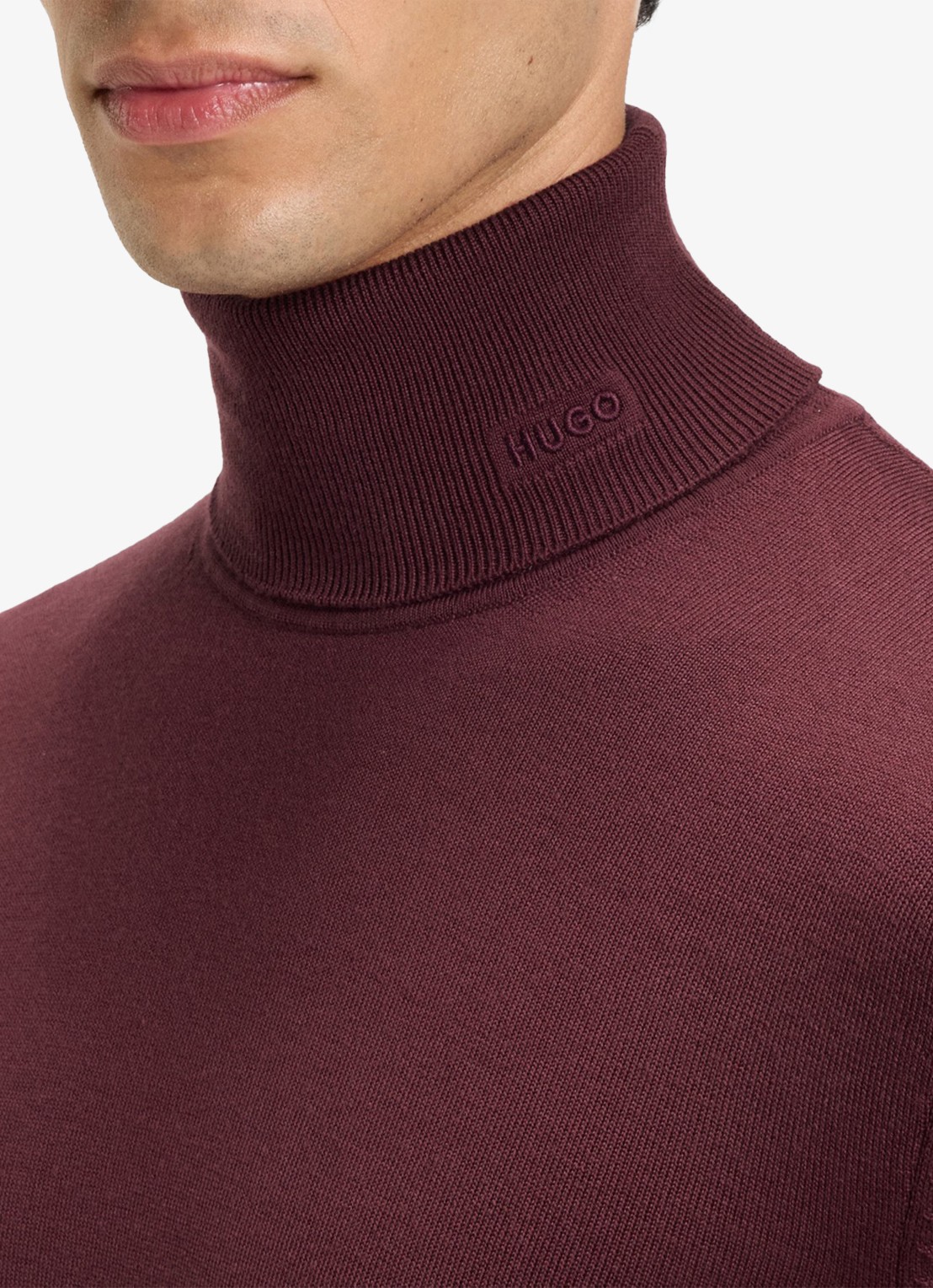 HUGO Regular-fit trui van scheerwol met col - detail 2 donkerrood