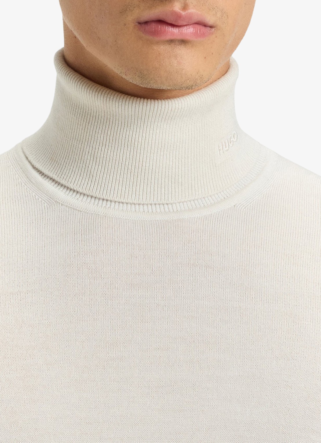 HUGO Regular-fit trui van scheerwol met col - detail 2 creme