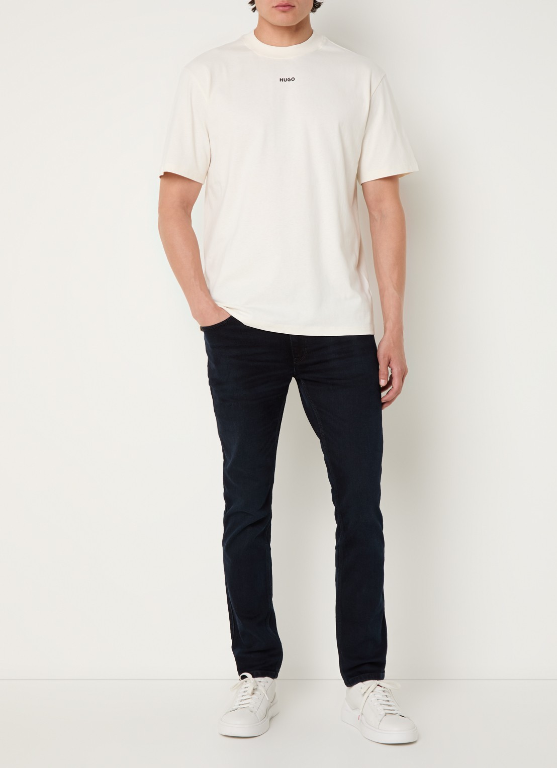 HUGO Relaxed-fit T-shirt van katoen met logoprint - voorkant 3 open white-121 / wit