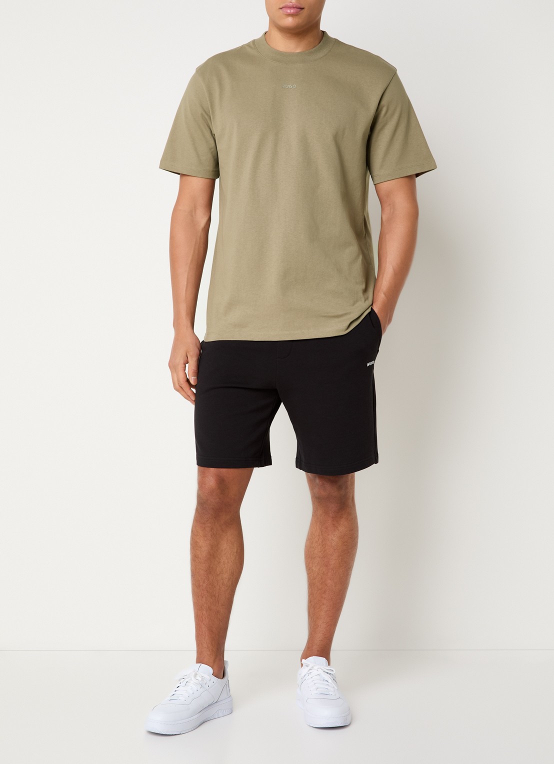 HUGO Relaxed-fit T-shirt van katoen met logoprint - voorkant 2 medium brown-219 / bruin