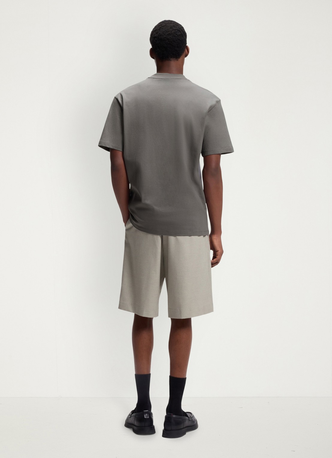 HUGO Relaxed-fit T-shirt van katoen met logoprint - achterkant dark grey-025 / grijs