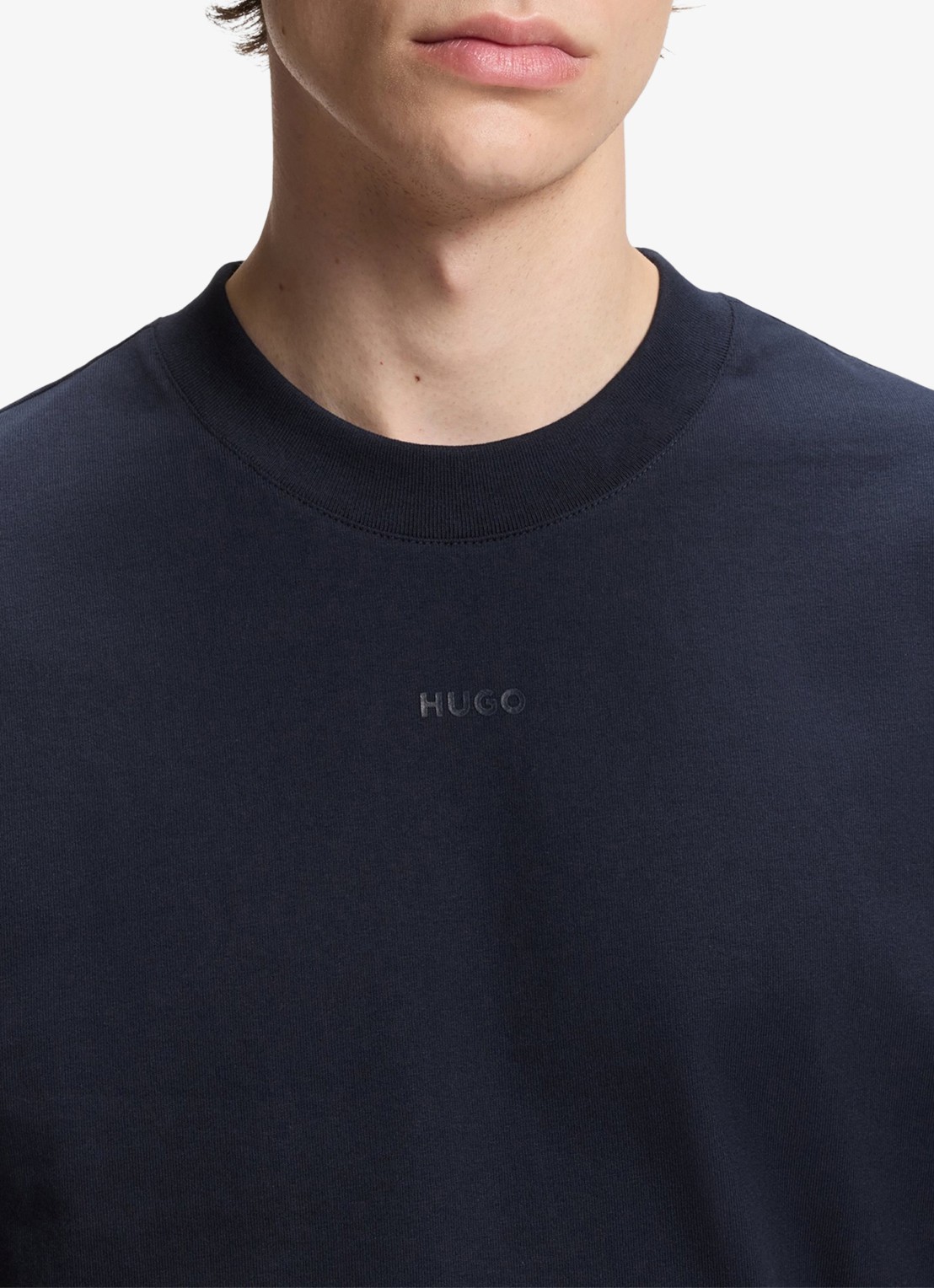 HUGO Relaxed-fit T-shirt van katoen met logoprint - detail 2 dark blue-406 / blauw