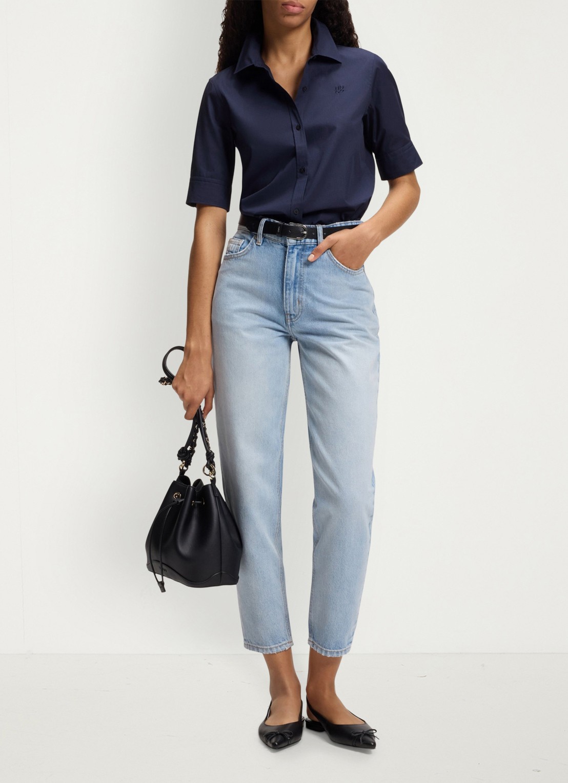 HUGO Sarepla blouse met logoborduring - voorkant 3 navy-418 / blauw