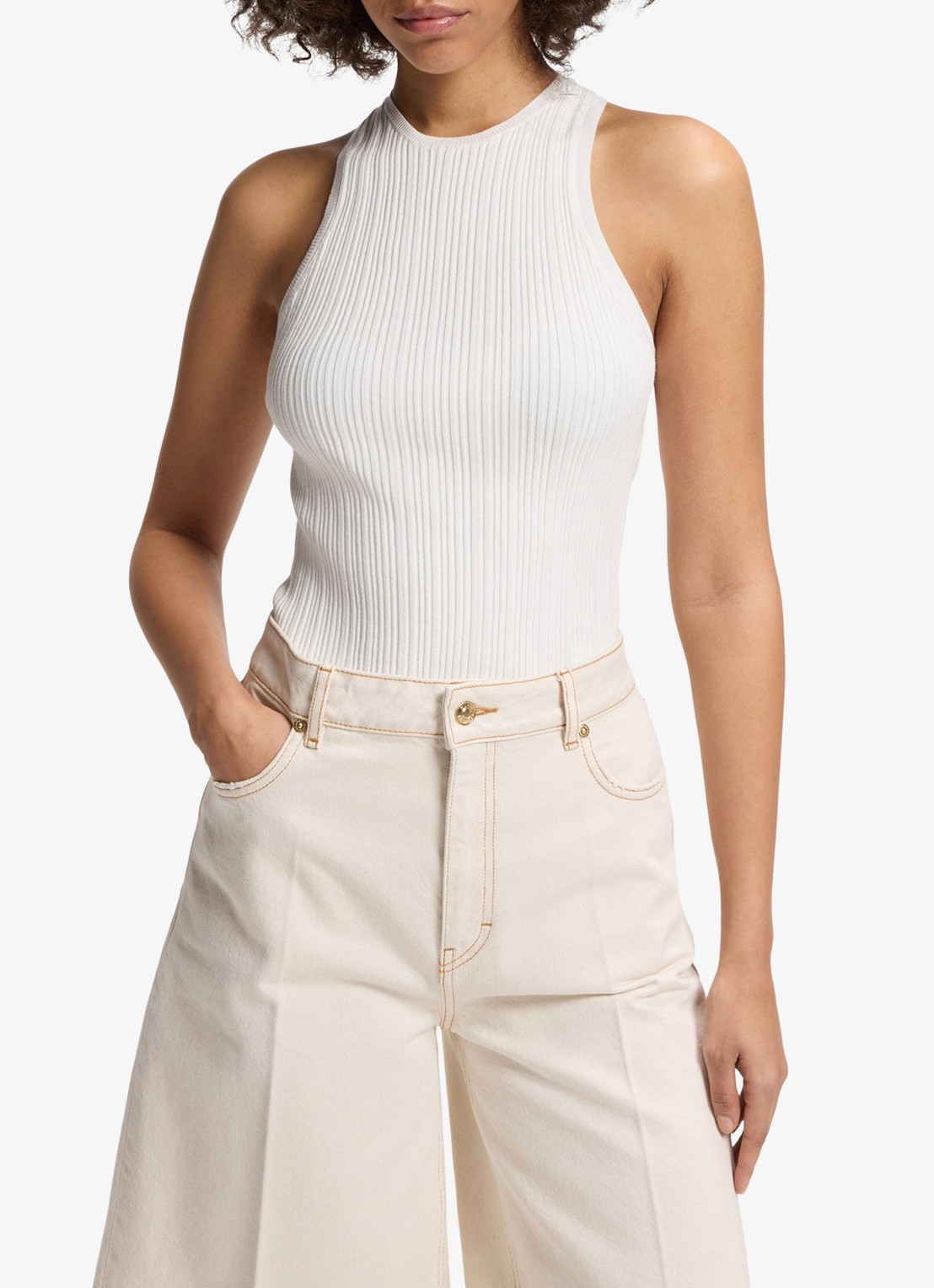 HUGO Sarepla  ribgebreide top met logoborduring  - detail 2 open white-115 / wit