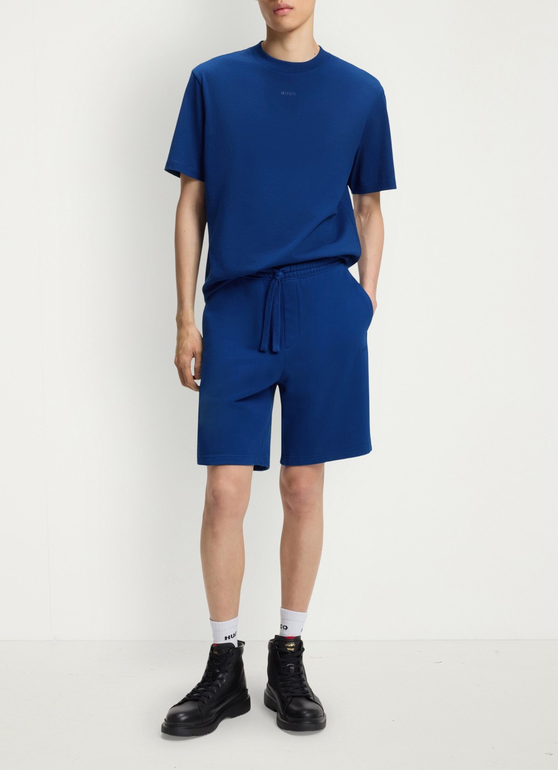 HUGO Short van katoenen sweatstof met logoprint - voorkant 2 open blue-498 / blauw