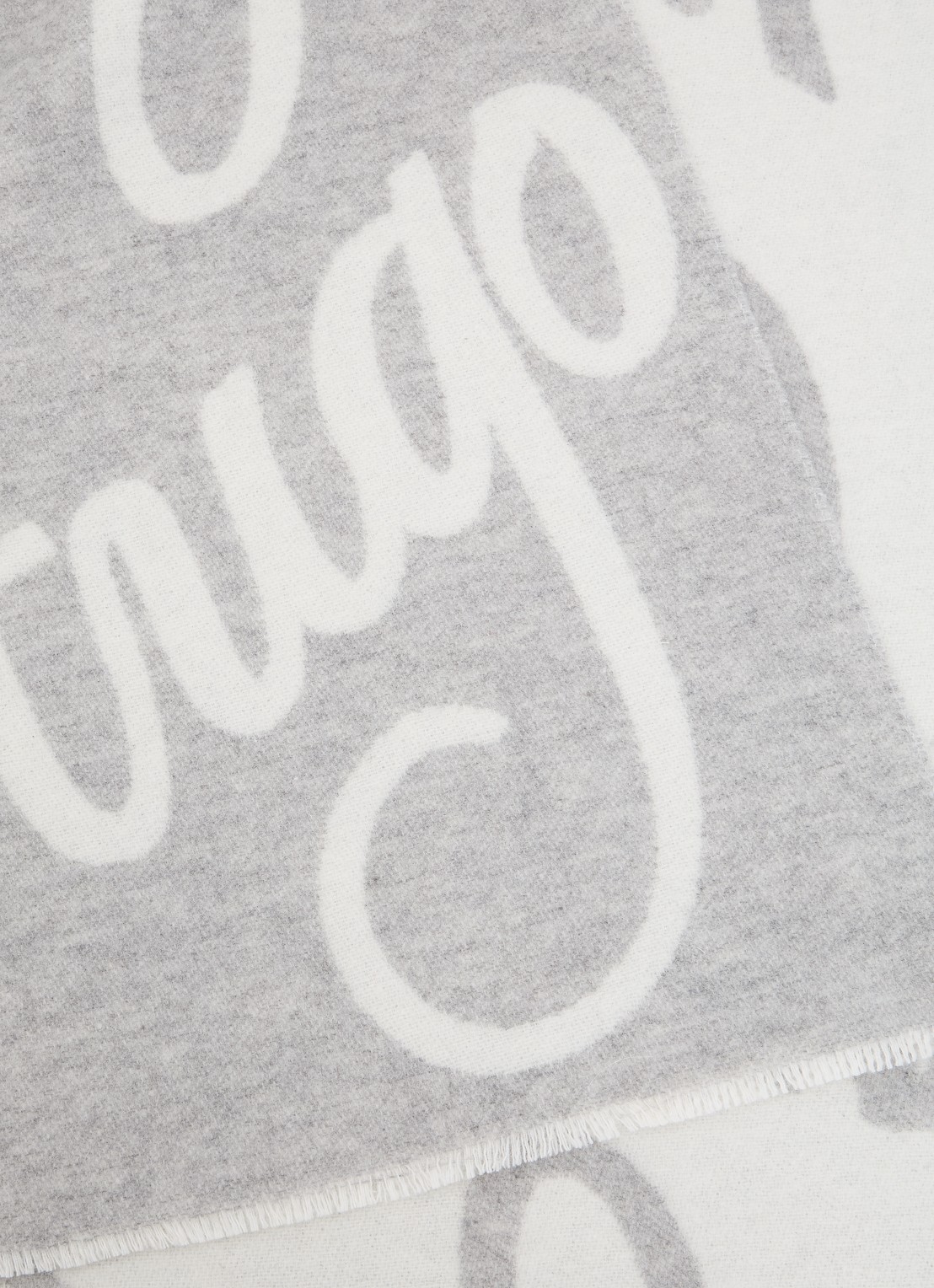 HUGO Sjaal in wolblend met logo 180 x 40 cm - detail 3 lichtgrijs