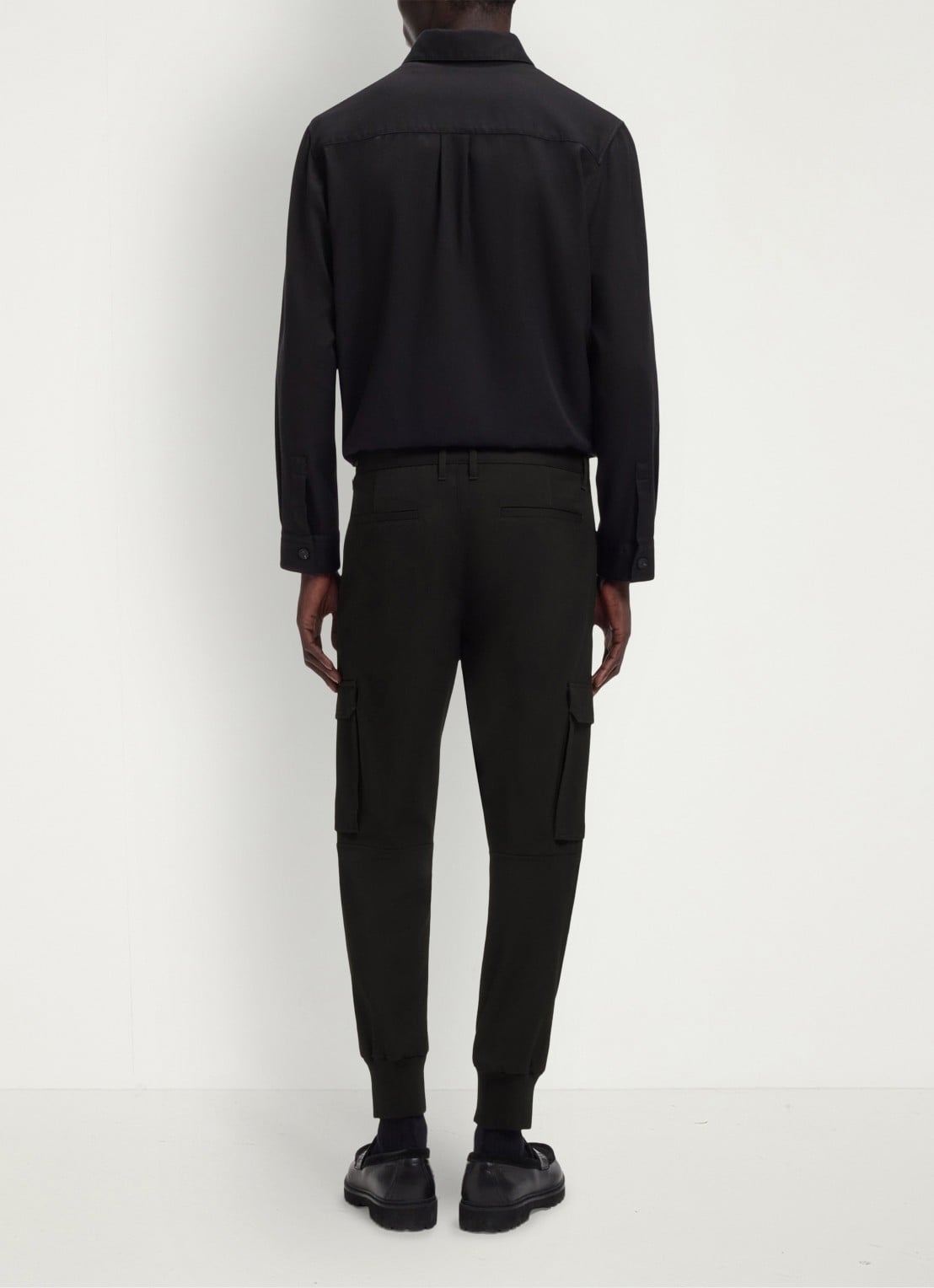 HUGO Slim-fit broek met cargozakken - achterkant zwart