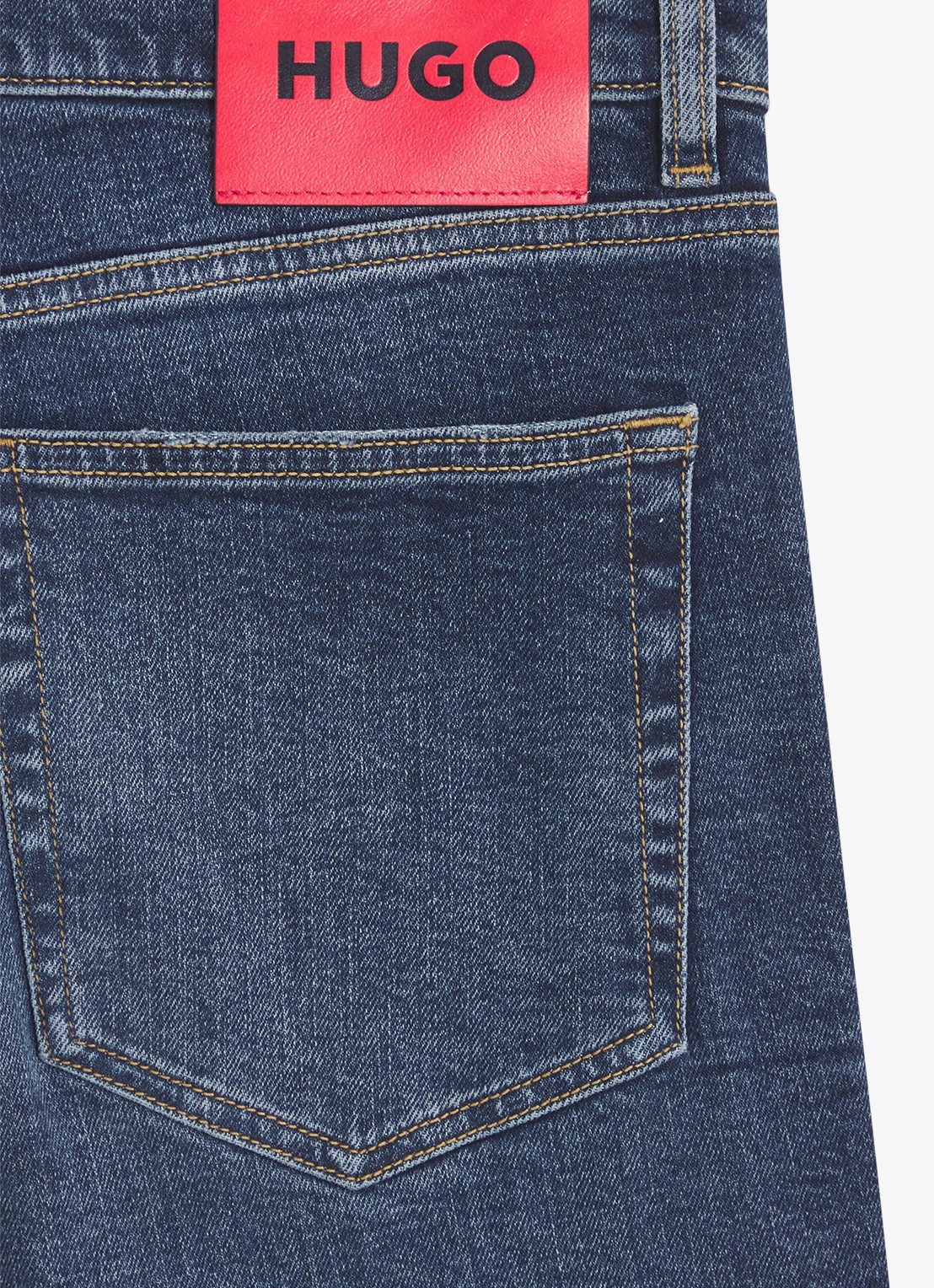 HUGO Slim fit jeans met donkere wassing - detail 3 middenblauw