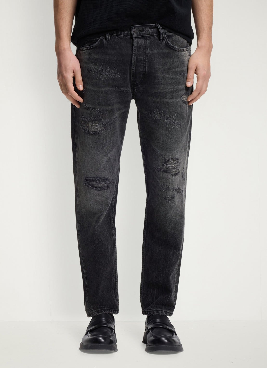 HUGO Slim fit jeans met gekleurde wassing - detail 4 zwart