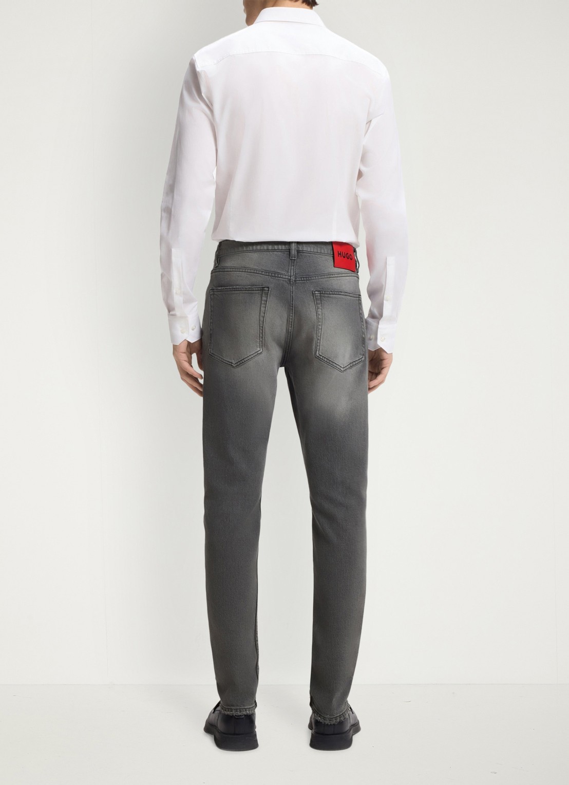 HUGO Slim fit jeans met gekleurde wassing - achterkant 6 grijs