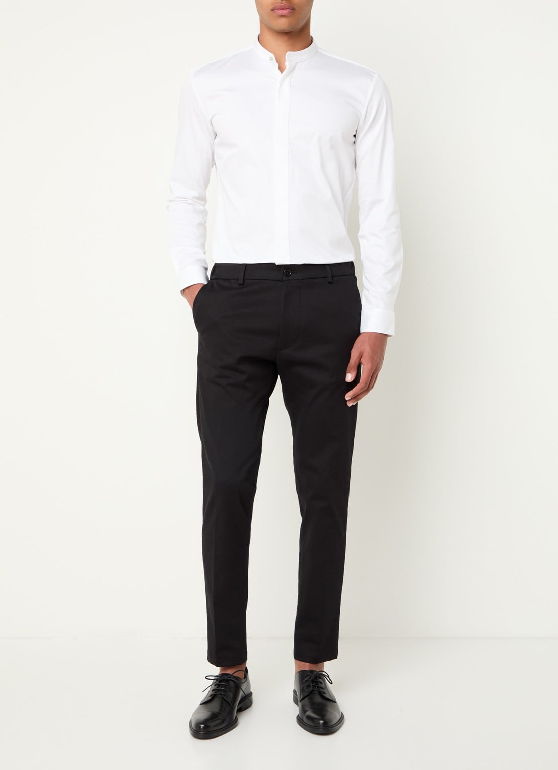 HUGO Slim-fit overhemd van stretchkatoen met opstaande kraag - voorkant 10 wit
