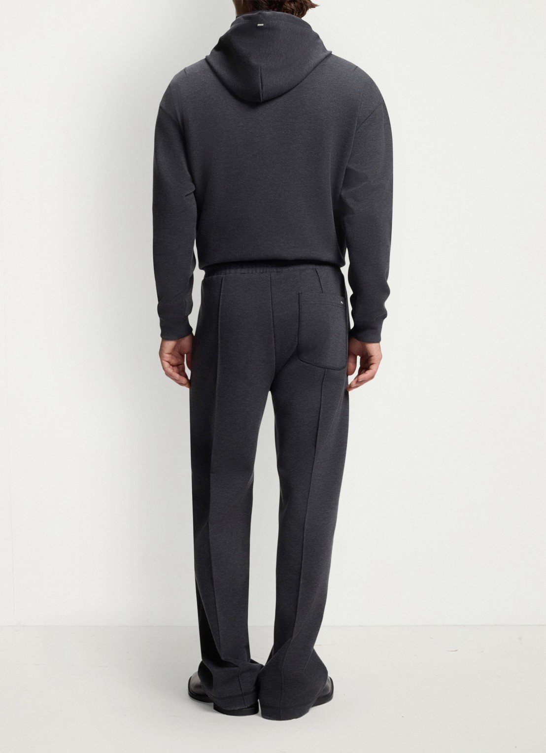 HUGO Straight fit joggingbroek met steekzakken - achterkant 3 donkergrijs