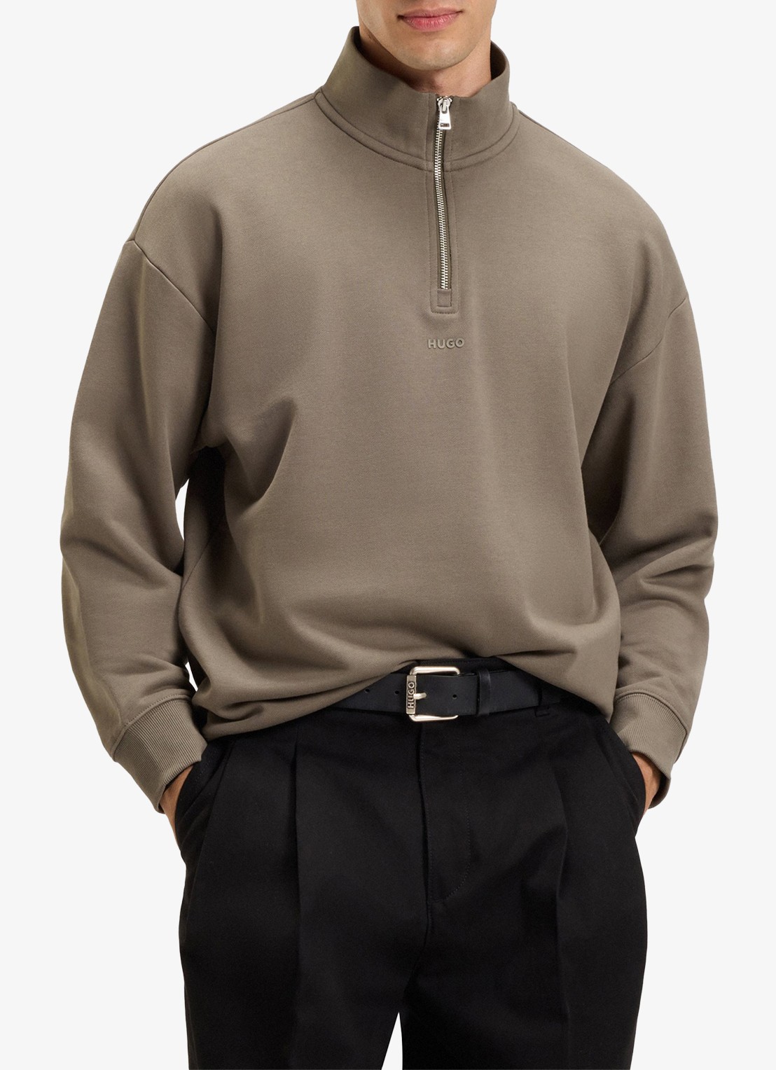 HUGO Sweatshirt van katoenen badstof met logo en ritskraag - detail 4 middengrijs