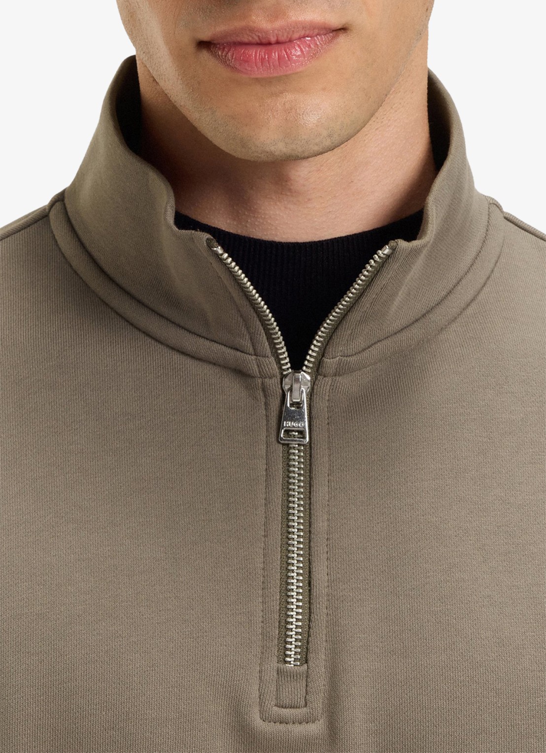 HUGO Sweatshirt van katoenen badstof met logo en ritskraag - detail 5 middengrijs