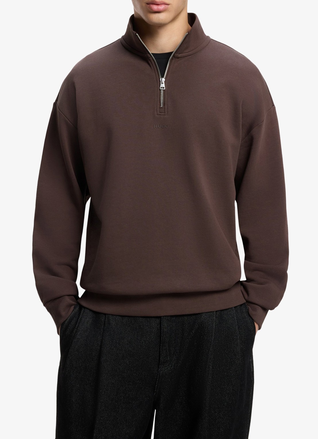 HUGO Sweatshirt van katoenen badstof met logo en ritskraag - detail brown overflow-903 / bruin