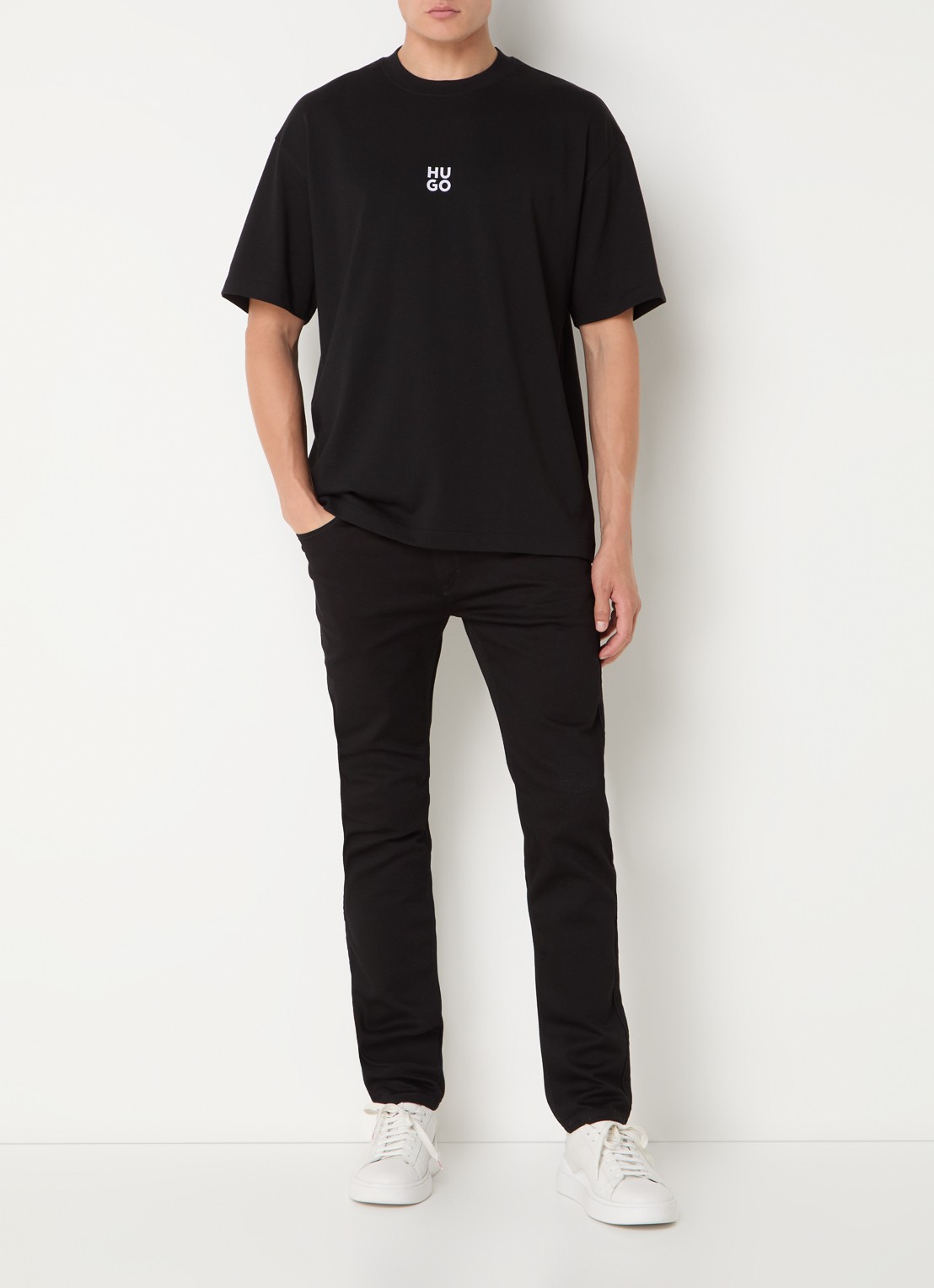 HUGO T-shirt met logo- en backprint - voorkant 3 zwart