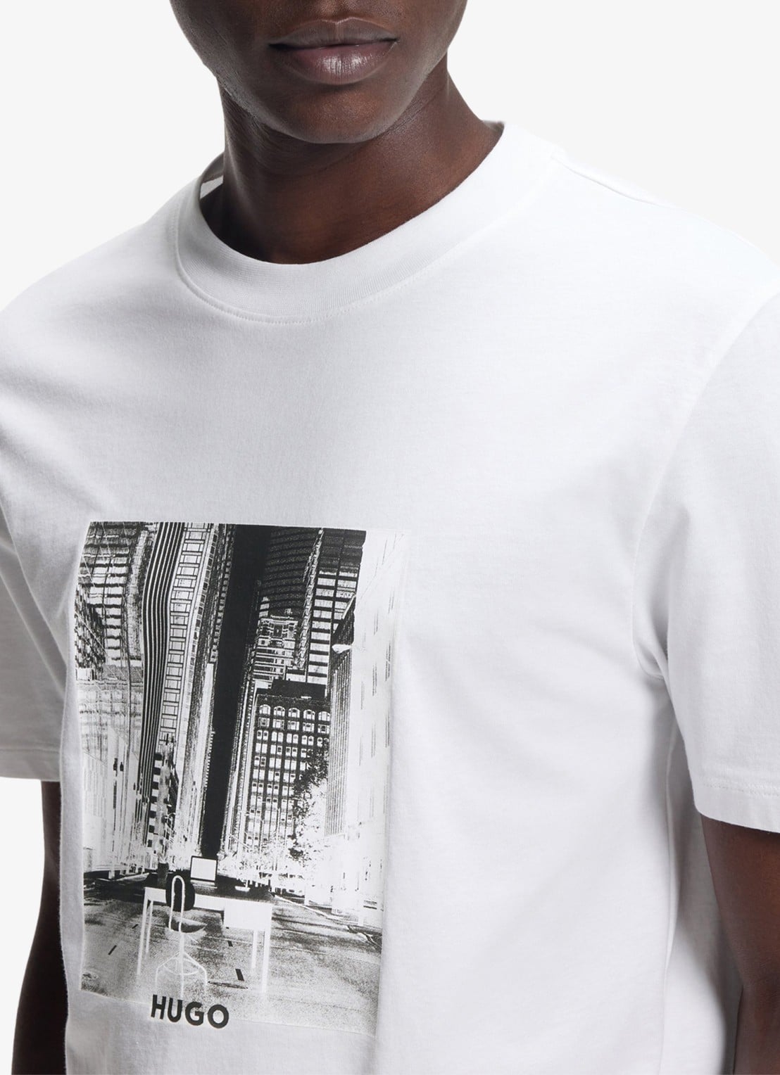 HUGO T-shirt met logoprint  - detail 2 wit