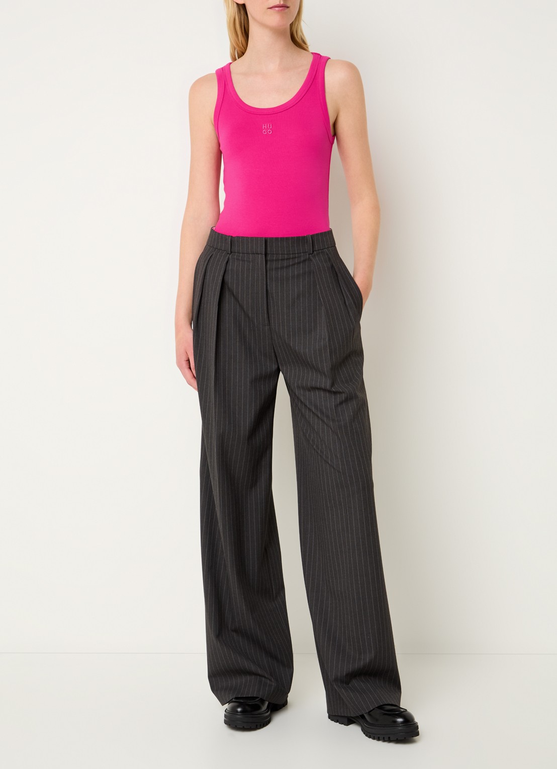 HUGO Tanktop met ribstructuur - voorkant 3 bright pink-675 / roze