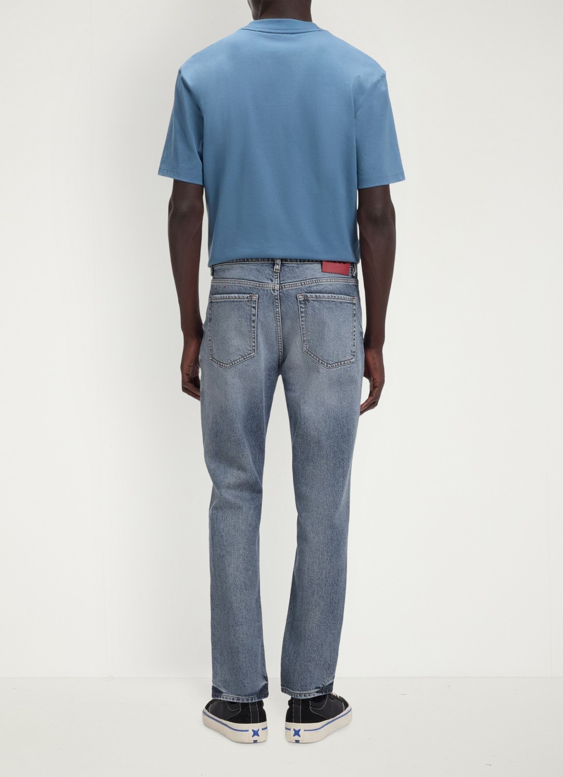 HUGO Tapered fit jeans met medium wassing - achterkant 3 indigo
