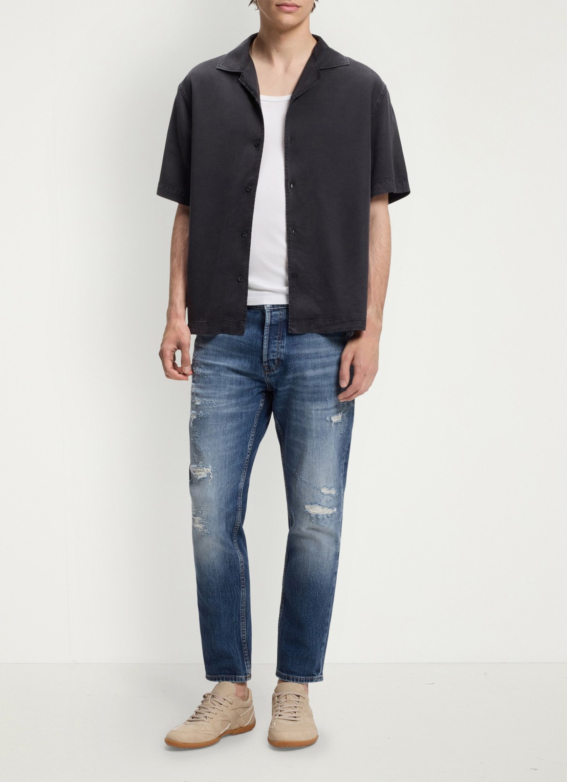 HUGO Tapered fit jeans met medium wassing - voorkant 2 denim