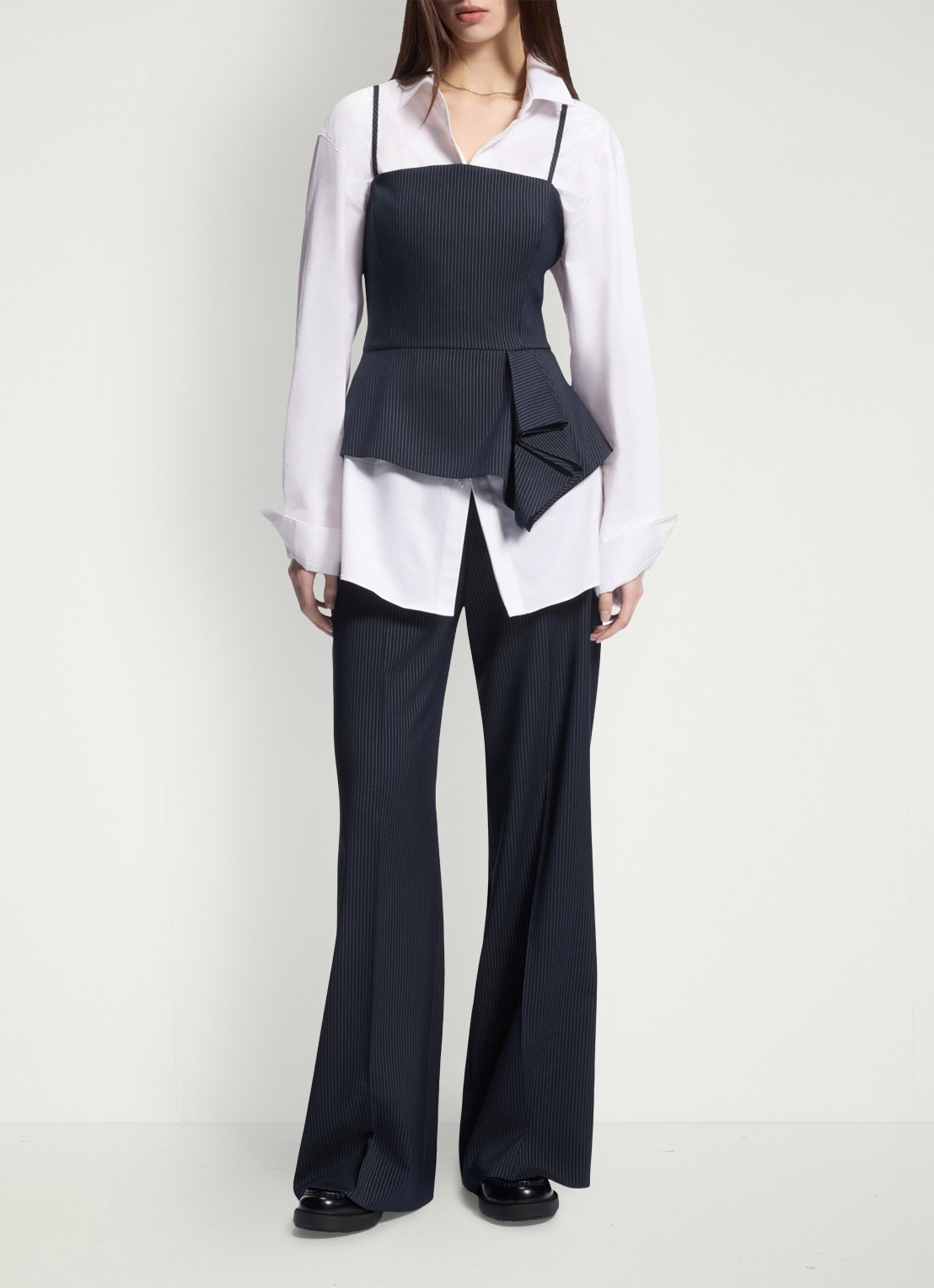 HUGO Top met krijtstrepen en peplum - voorkant 3 donkerblauw
