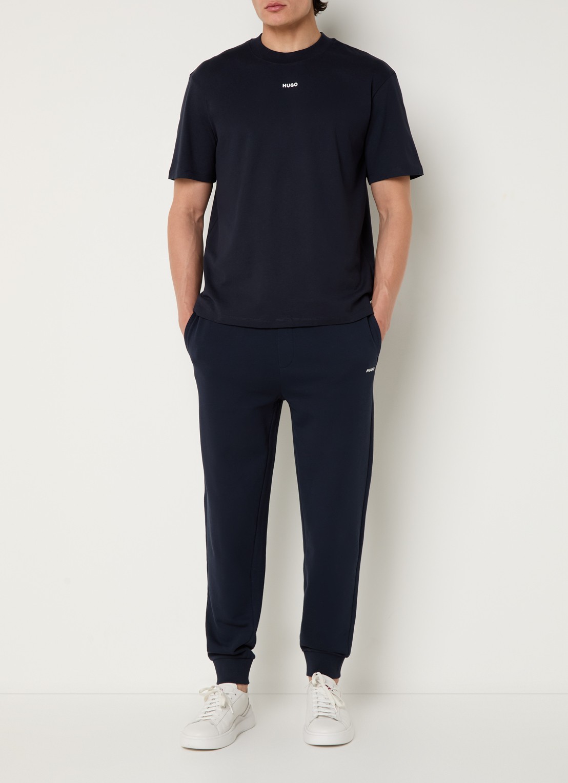 HUGO Trainingsbroek van katoenen badstof met logoprint - voorkant 5 blauw