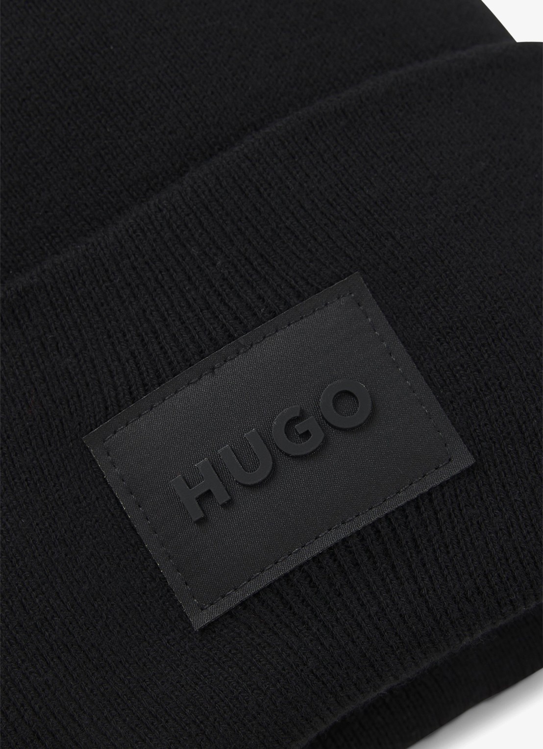 HUGO Xevon fijngebreide muts met logo - detail 2 zwart