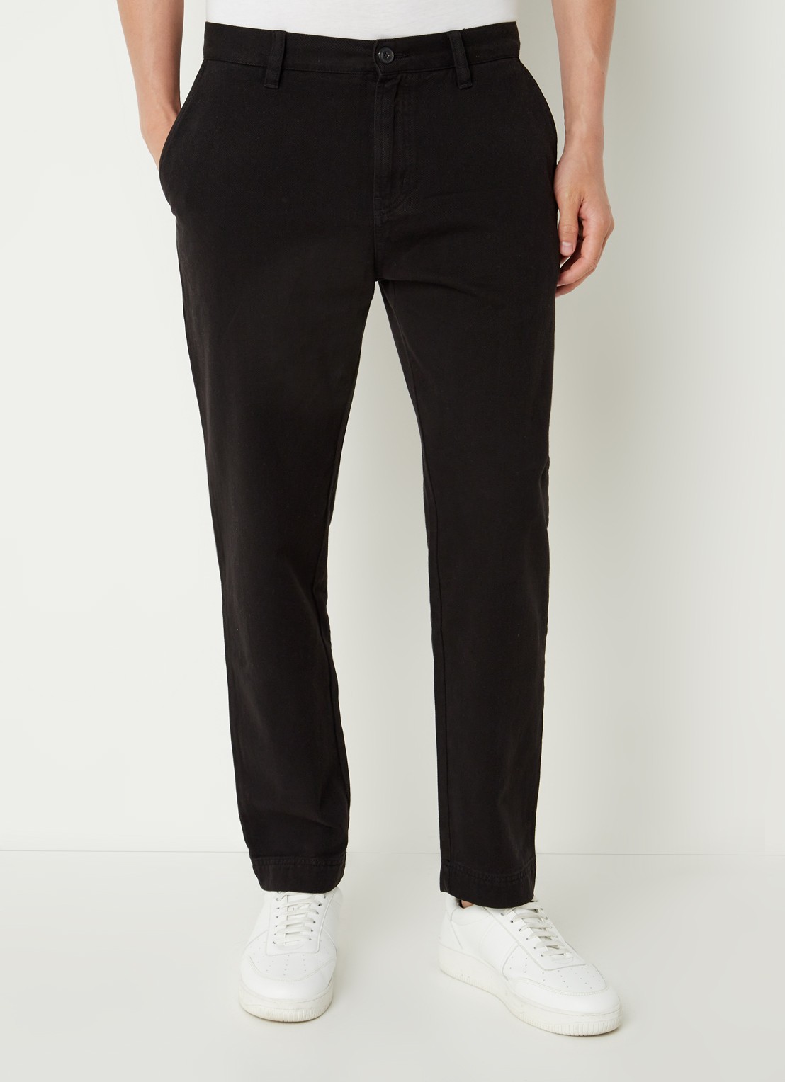 HUGO Zeebo tapered fit chino met steekzakken - detail zwart