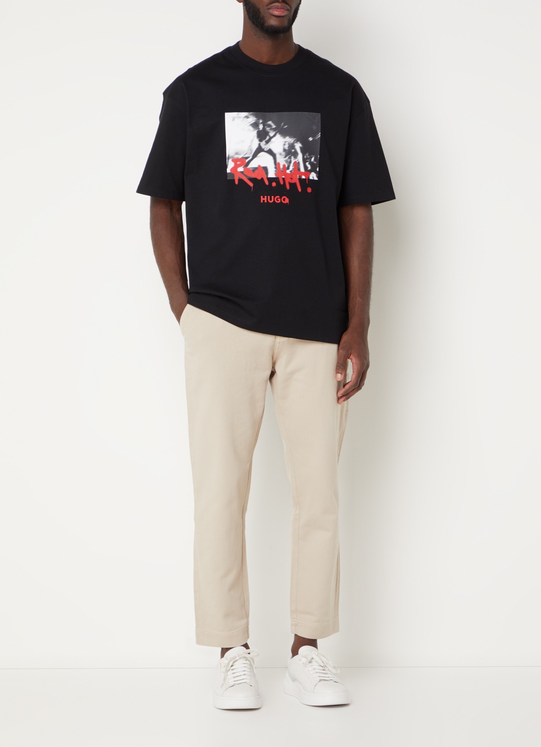 HUGO Zeebo tapered fit chino met steekzakken - voorkant 4 beige