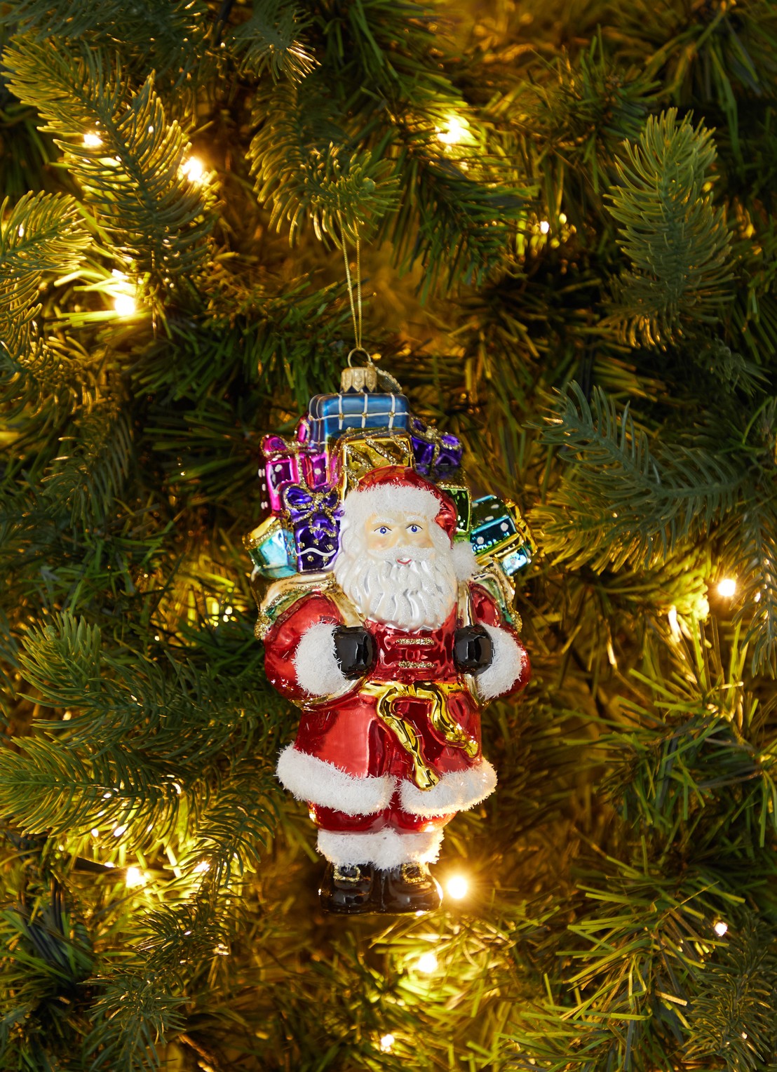 Huras Family Kerstman met cadeautjes kersthanger 19 cm - voorkant 2 multicolor