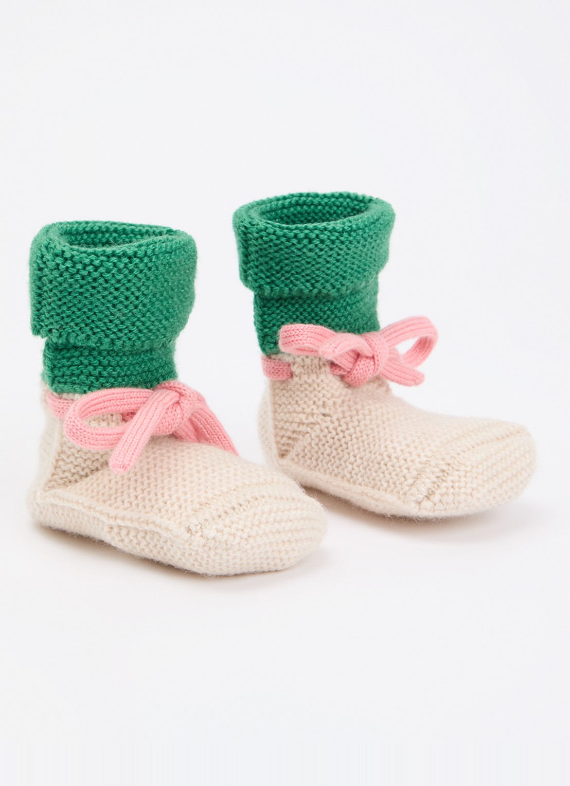Hvid Babyslofjes van merino wol  - voorkant gebroken wit
