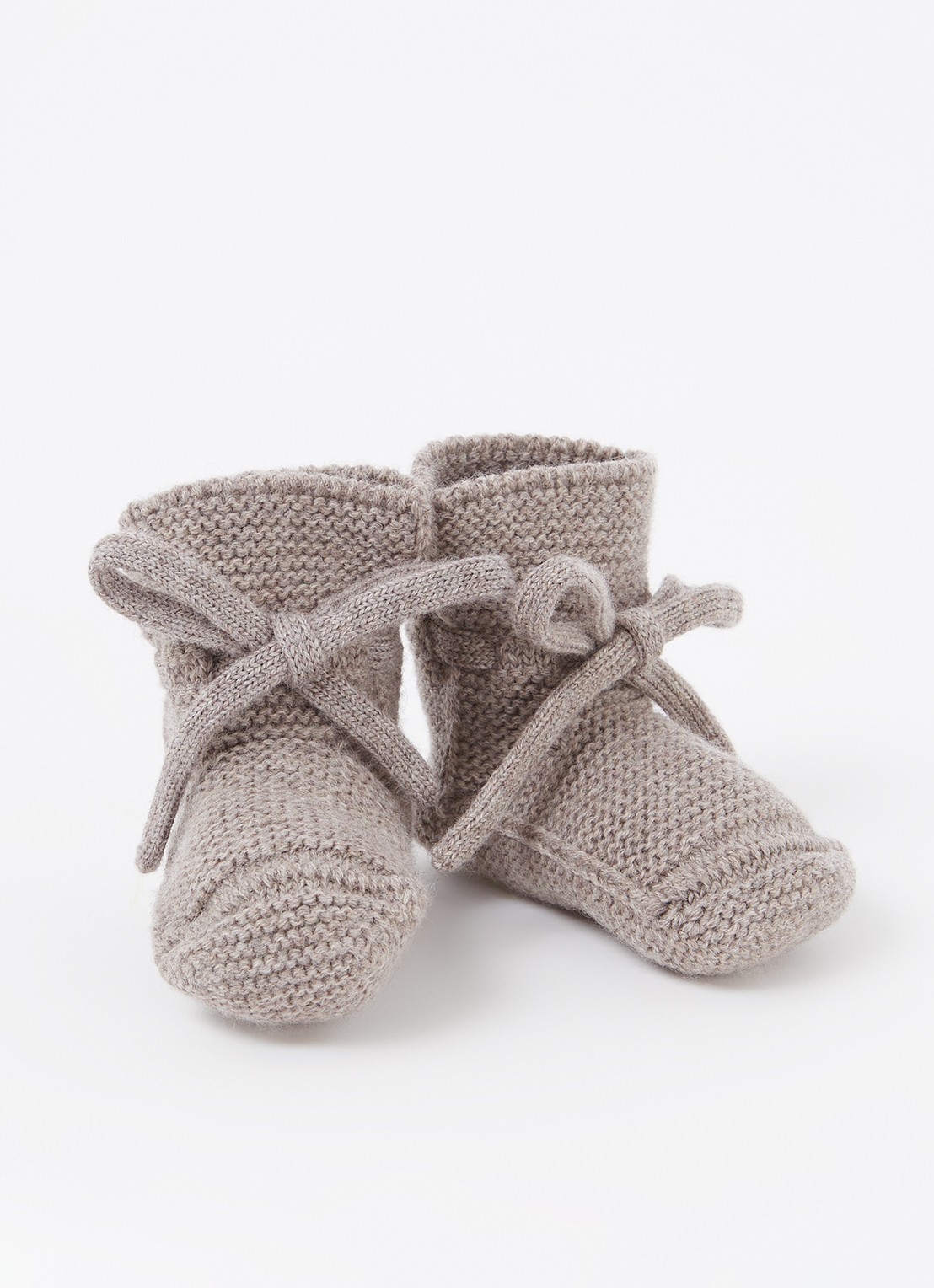 Hvid Booties gebreide babyslofjes van wol - voorkant 2 lichtgrijs