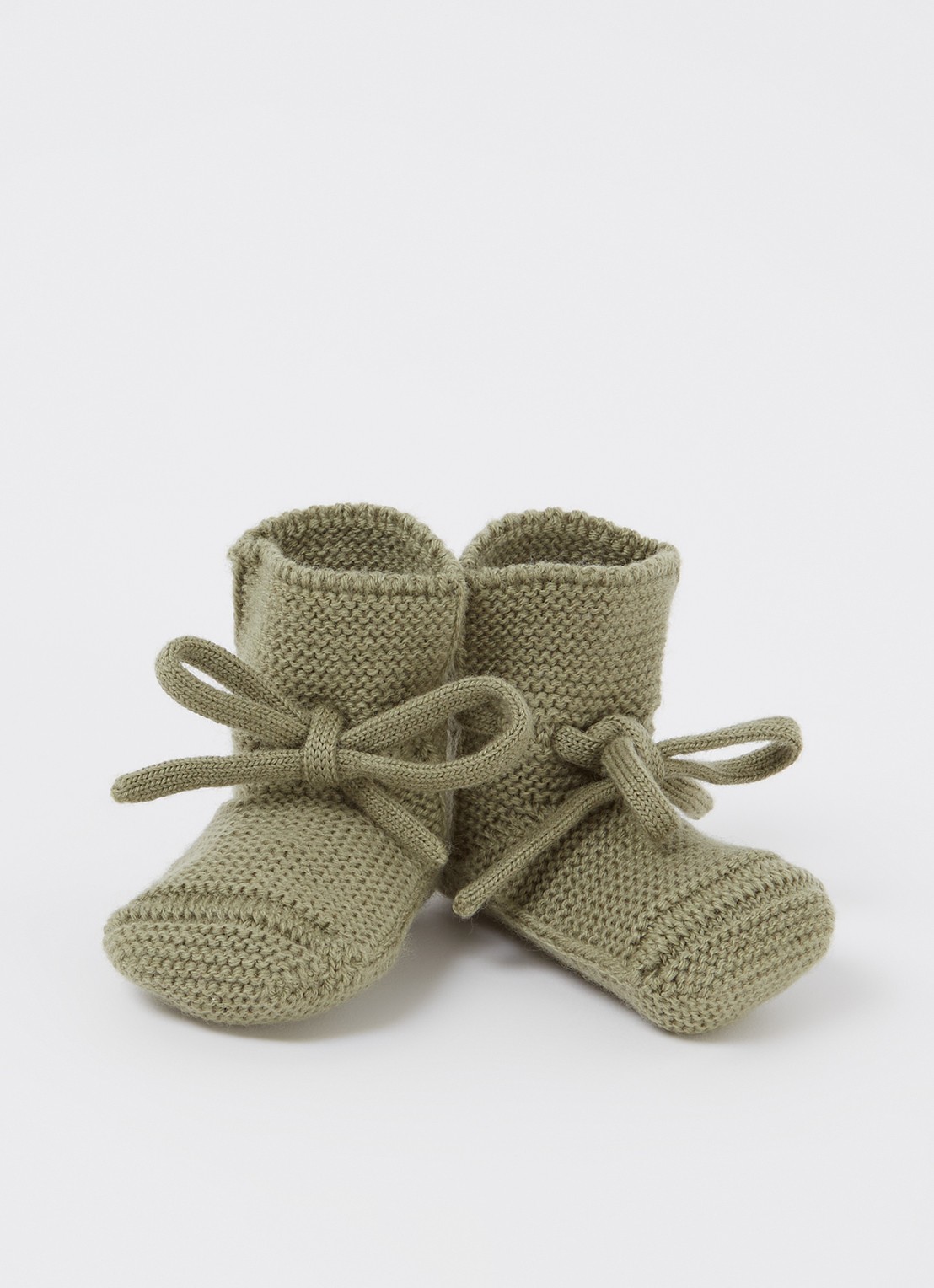Hvid Booties gebreide babyslofjes van wol - voorkant 2 mosgroen