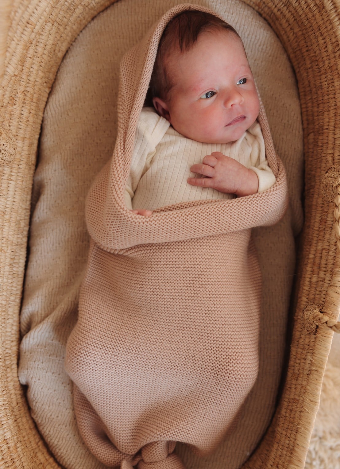 Hvid Cocoon van merino wol - voorkant 2 abrikoos