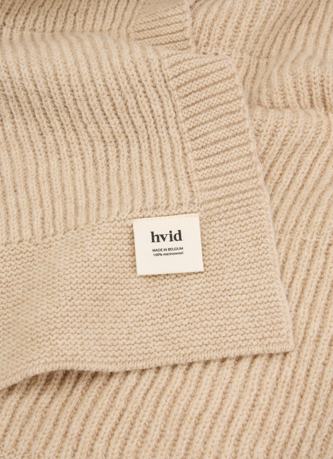 Hvid Gaston plaid van merino wol 140 x 100 cm - detail beige
